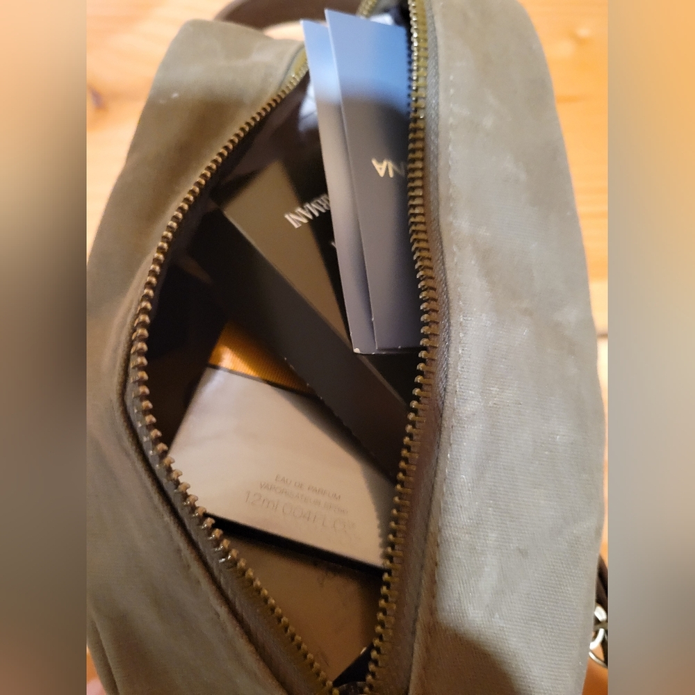 Lucky Brand Olive Men's Toiletry Bag NWT with Travel Samples - Picture 6 of 7